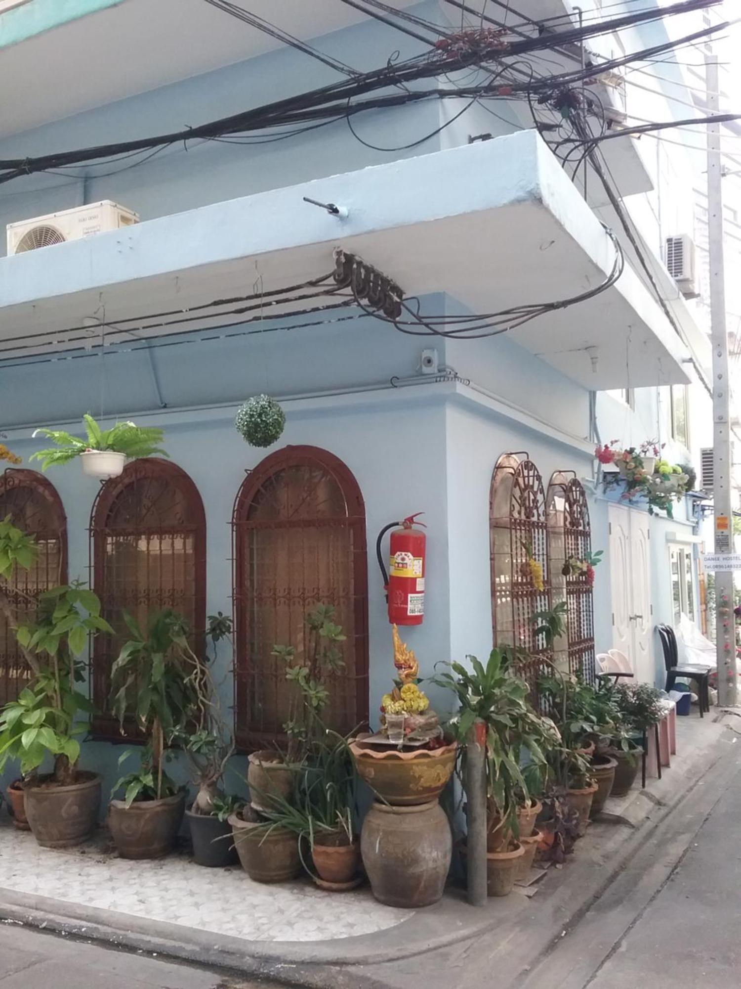 Danee Hostel Bangkok Exterior foto